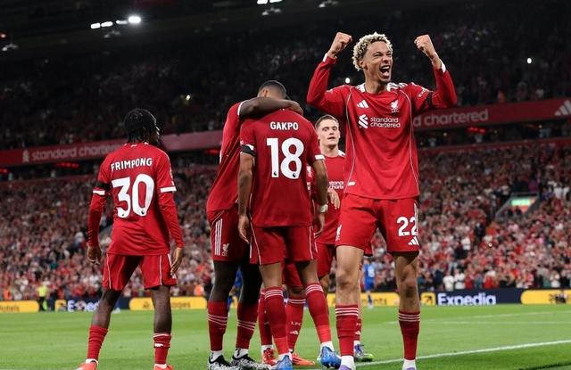 赛前社区盾焦点战,罗马伤情更新,引发热议,轮换策略成焦点 赛前社区盾焦点战,罗马伤情更新,引发热议,轮换策略成焦点