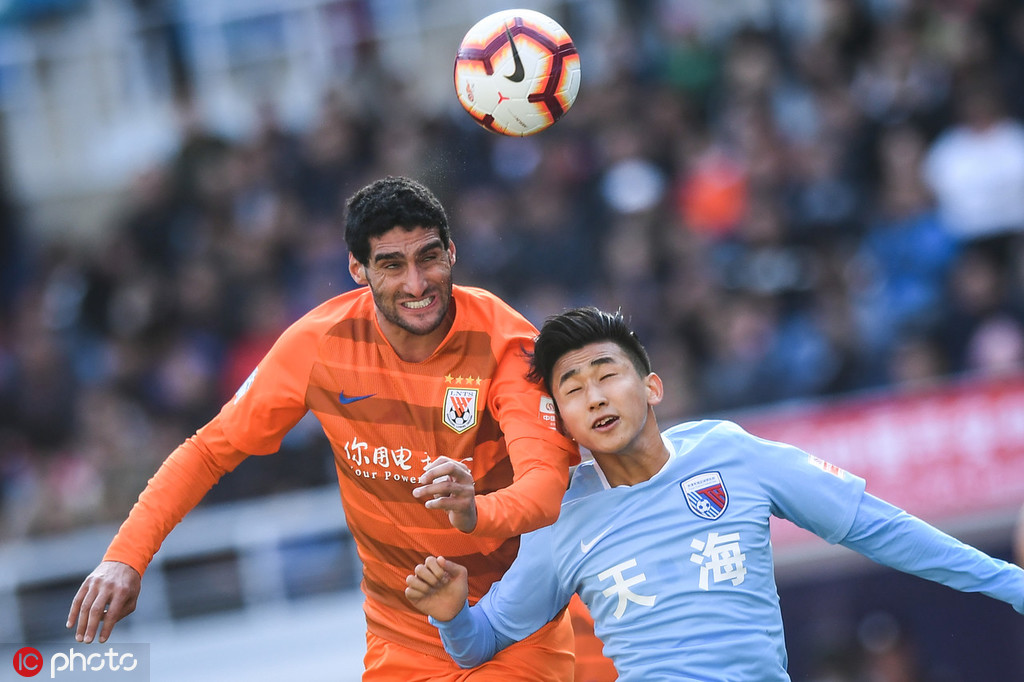 清晨门兴格拉德巴赫调整名单以备中超；防线松动环节打磨；目标明确；阵容厚度经受考验 