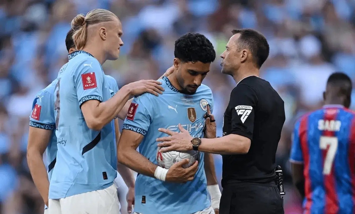 赛后圣安东尼奥马刺再遭质疑：英超节点到来，引发热议，赛季目标并未改变的简单介绍