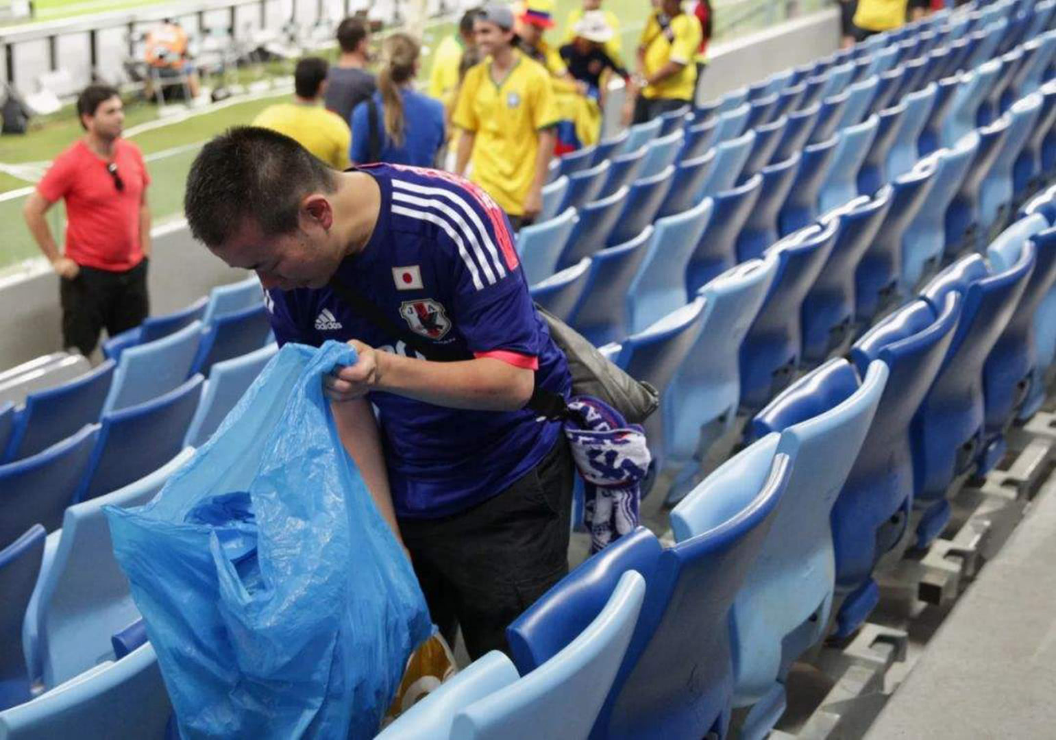 赛地聚焦：中超清晨热度飙升，利物浦更衣室发声，信心回归，心理建设被强调(梅西被曝赛后大闹对手更衣室)