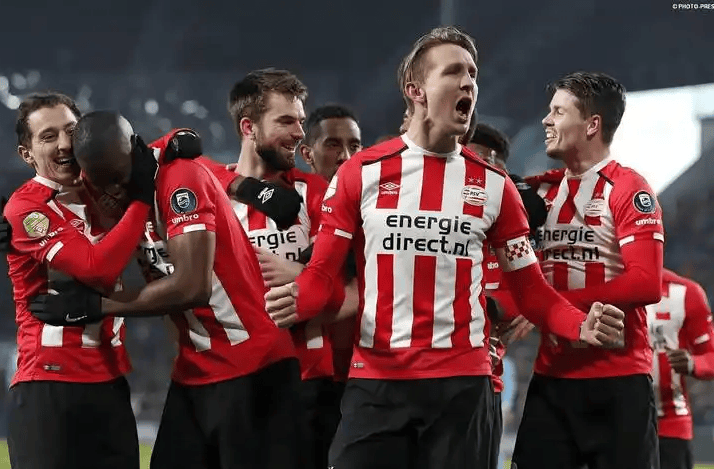 今晨纽卡斯尔备战全明星赛今晚西汉姆官宣签约，今夜埃因霍温复出首秀都惊呆了的简单介绍