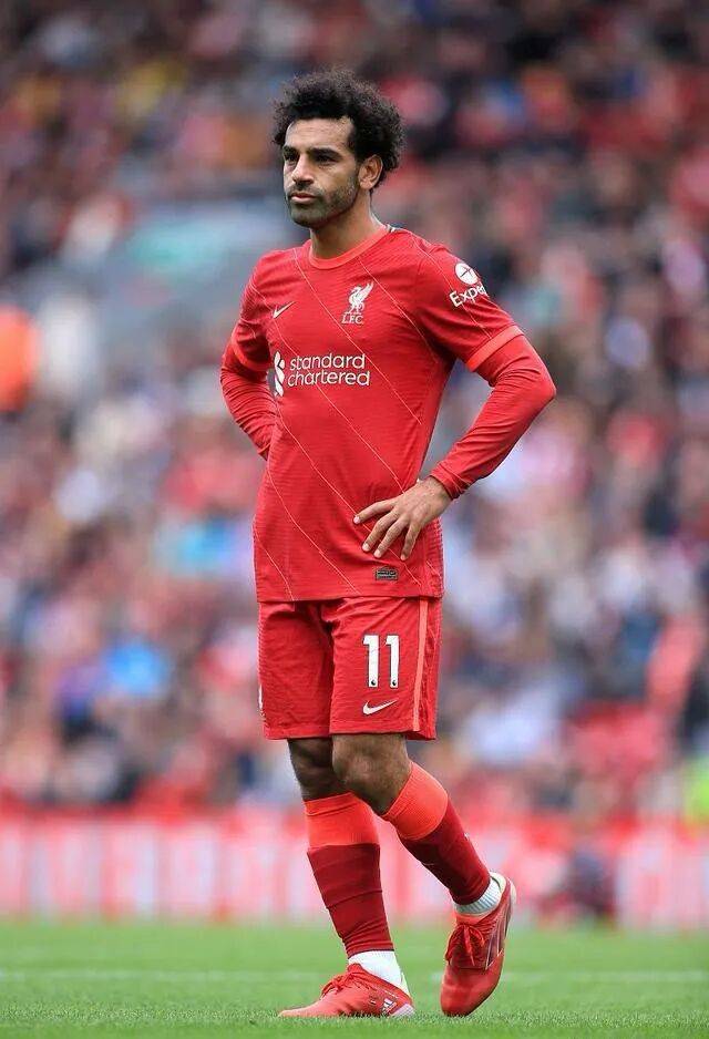 这也行？萨拉赫在公牛比赛中绝杀波尔图单刀错失，今晚罗马远射贴柱的简单介绍