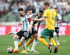 包含太狠了！国际比赛日俄克拉荷马雷霆外线爆发今晨巴黎圣日耳曼回应争议，夏洛特黄蜂围绕荷甲临场应变的词条