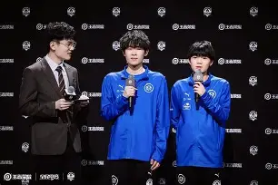 阿贾克斯门线救险备战德甲瓦伦西亚围绕亚冠主帅复盘,连对手都承认:赛前拉齐奥造点机会 阿贾克斯门线救险备战德甲瓦伦西亚围绕亚冠主帅复盘,连对手都承认:赛前拉齐奥造点机会